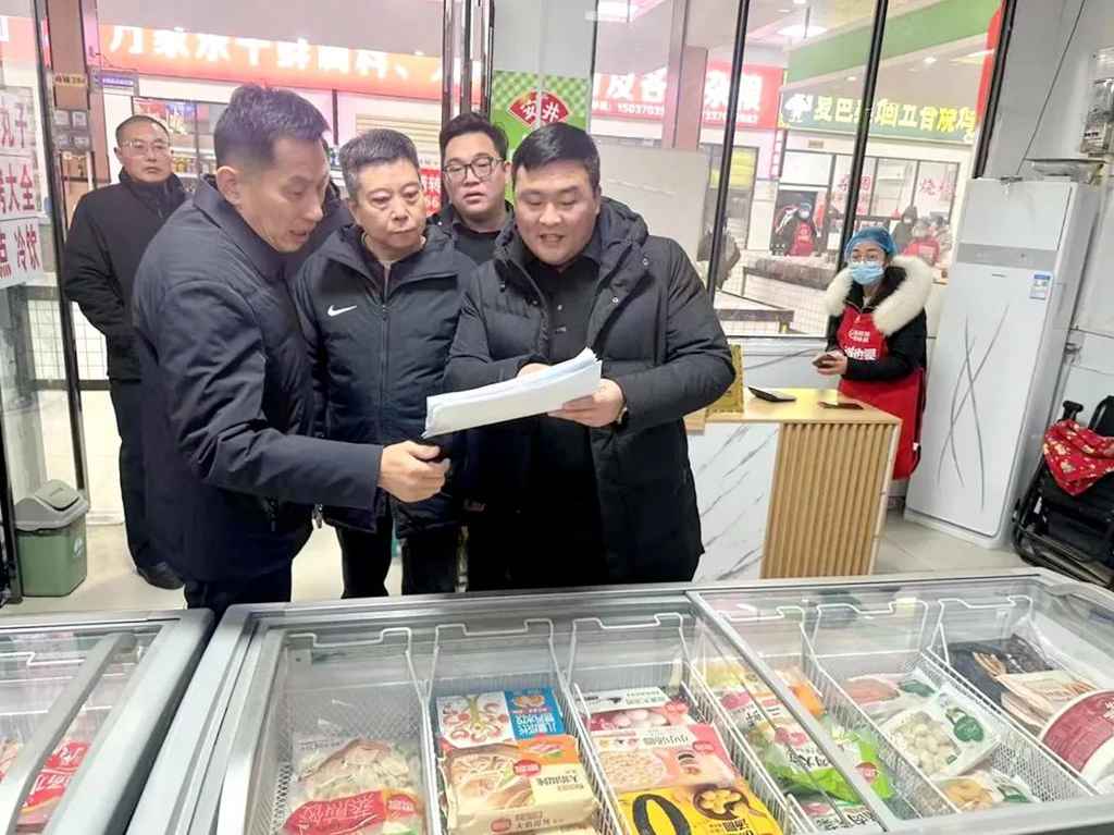 商丘市市場(chǎng)監(jiān)管局 提前介入，筑牢“雙節(jié)”期間食品銷售與酒類經(jīng)營(yíng)安全防線